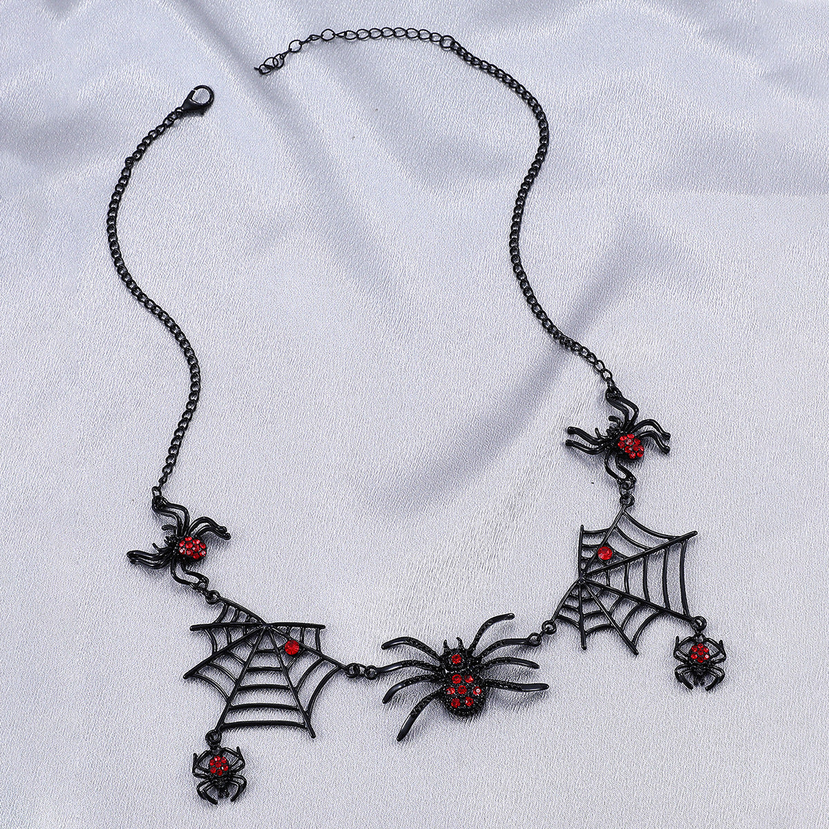 Halloween Halskette – Spinne & Spinnennetz