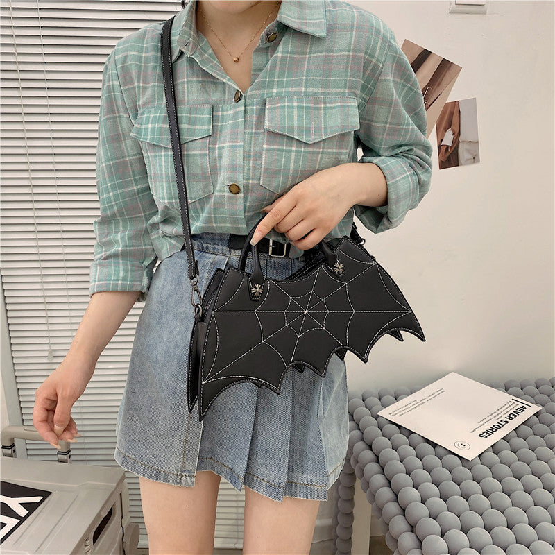 Halloween Schultertasche – Spinnennetz-Design / Batgirl Style