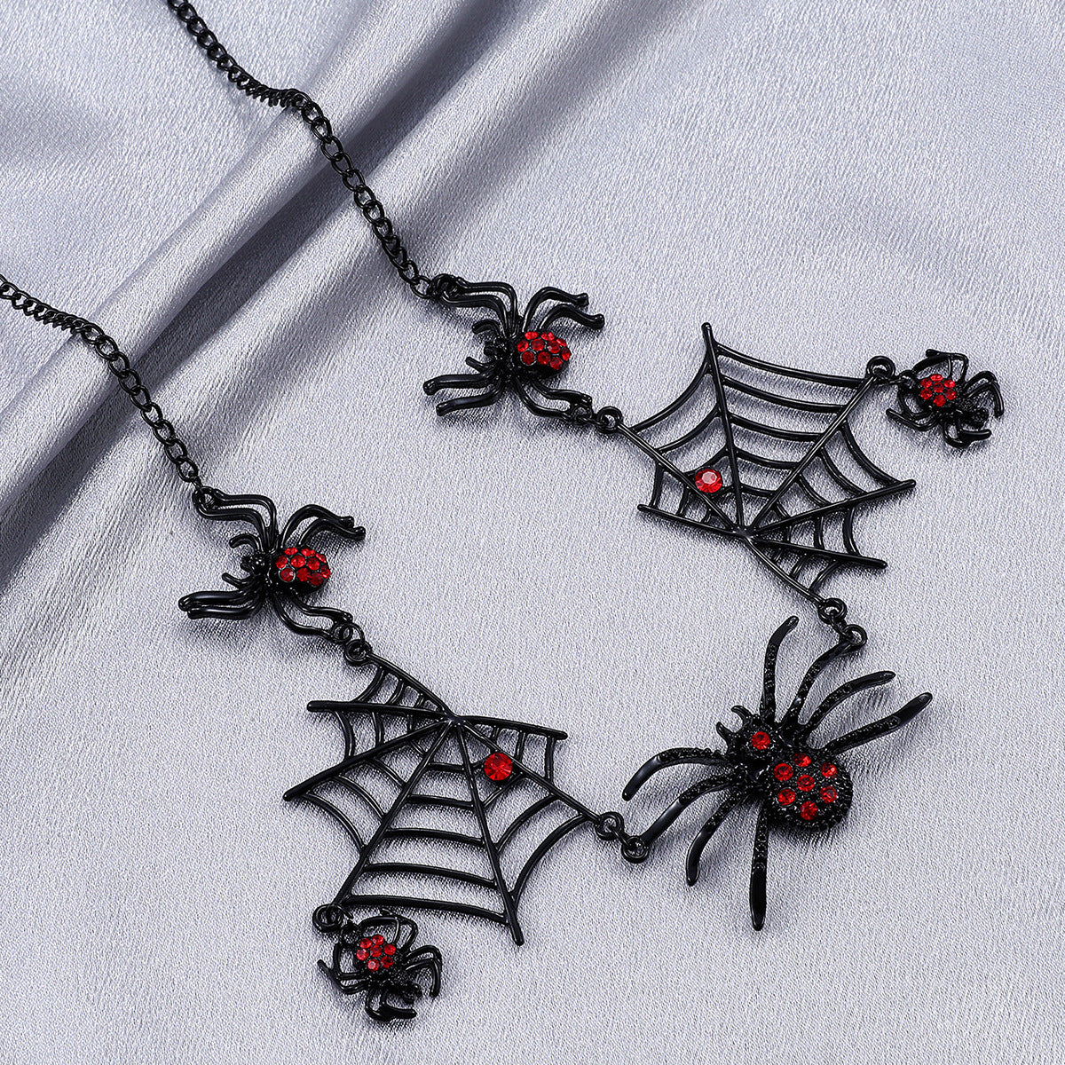 Halloween Halskette – Spinne & Spinnennetz